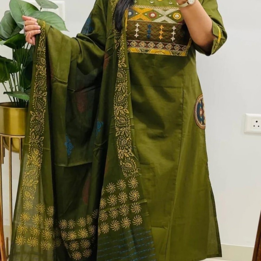 Women kurti set 